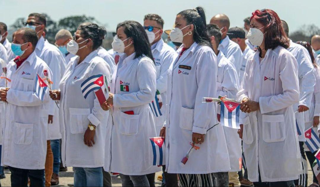 La trata de personas en Cuba también está vinculada a la exportación de personal médico y de otros sectores. Foto: X/@CubaMINREX